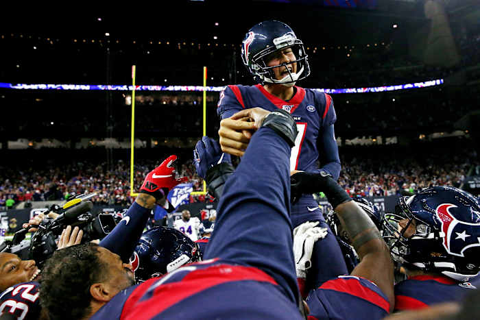 Texans kicker Ka'imi Fairbairn (7) celebrates with teammates after kicking the game-winning field goal to beat the Bills in the AFC Wild Card Playoff game on Jan. 4, 2020.